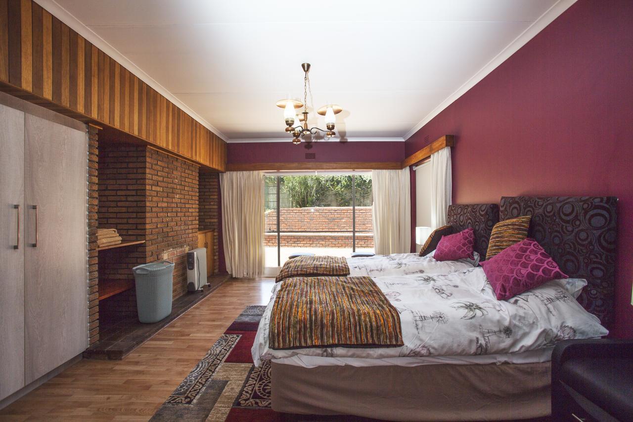 Chalet No. 2 Petunia Johannesburg Eksteriør bilde